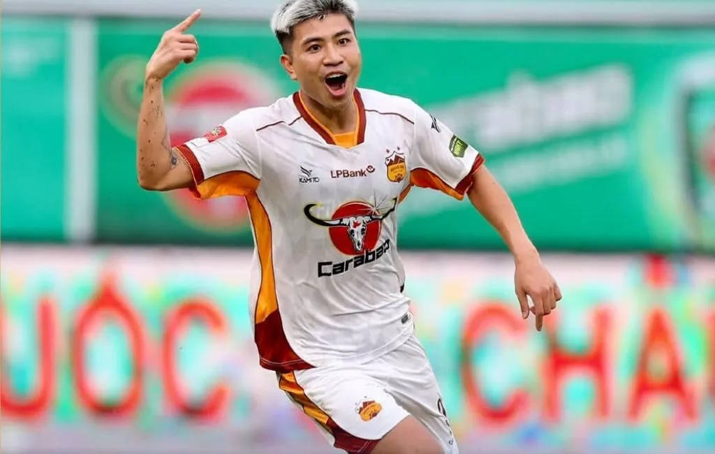 cầu thủ đinh thanh bình