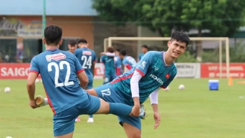 sự nghiệp lê văn hà